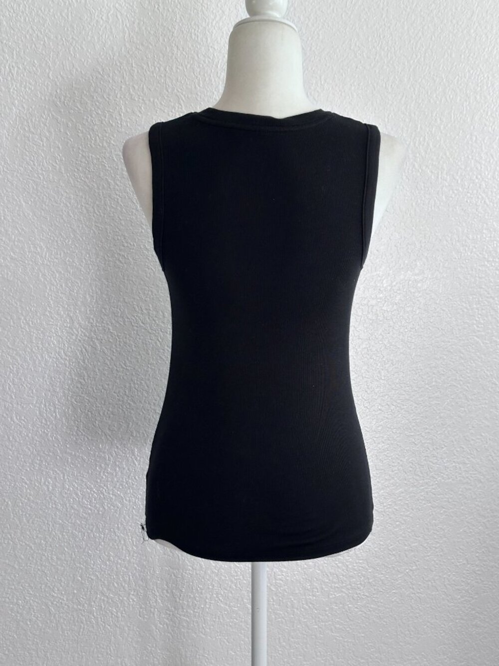 A New Day Black Ribbed Tank Top Size Medium Stretch Fitted Basic Layering Essent - Picture 5 of 7